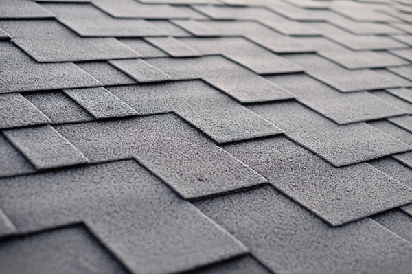 Understanding the Impact of Wind on Different Types of Roofing Materials